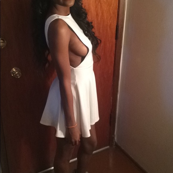 Skater dress - Picture 3 of 3